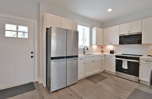 Knoxville Villa | Rooftop w/River Views - 9 min Neyland