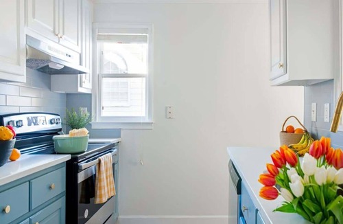 Virginia Highland House | Rook's Corner