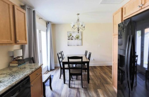 Candler House | Room for Everyone with 2 Townhomes and 6 Bedrooms!
