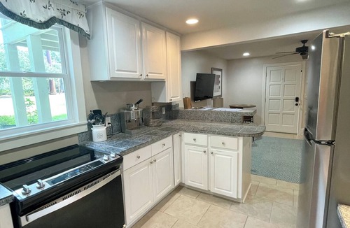 Uptown Apartment | Rose Suite #2 at Magnolia Court