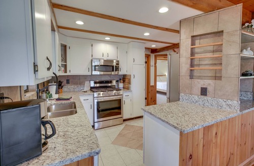 Ellijay Cabin | Rustic Ellijay Cabin with Fire Pit & Mtn Views!