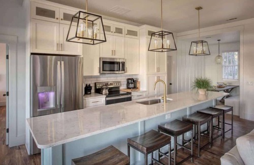 Melrose on the Beach House | Sassafras Cottage 5BDR Oceanfront with golf cart