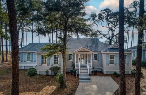 Melrose on the Beach House | Sassafras Cottage 5BDR Oceanfront with golf cart