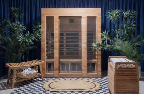 Near East Columbus House | Sauna - GameRoom - Lux Design - 5 Beds - Sleeps 10
