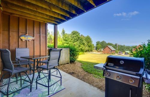 Six Mile House | Scenic Outdoor Space: Lake Keowee Retreat!