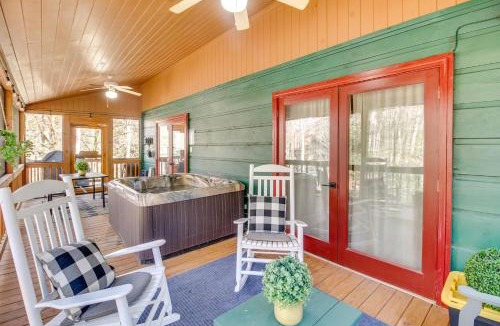 Cherry Log House | Secluded Cherry Log Cabin w/Hot Tub + Swings!