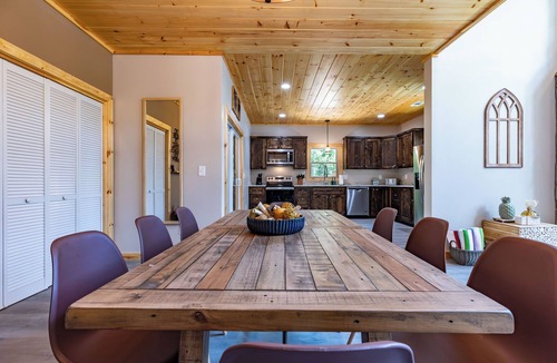 Ellijay Cabin | Secluded Coosawattee Cabin: Ideal Ellijay Retreat for Rest & Relaxation