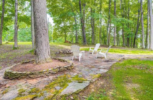 Walkersville House | Secluded Lodge Stay: Day Trip to Audra State Park!