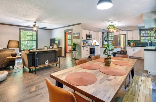 Old Fort Cottage | Secluded Mountain Retreat: 30 Mi to Asheville!