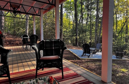 Unaka Cabin | Secluded NC Mtn Red Barn Cabin 3 Acres Near Ocoee Rafting, Lakes, Casino