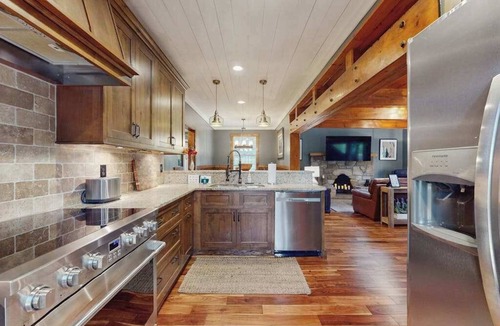 Highlands House | Serene Highlands retreat with modern comforts, sauna and charm