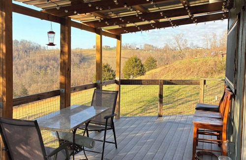 Tazewell Cabin | Serene Mountain View cabin in Tazewell, Tennessee