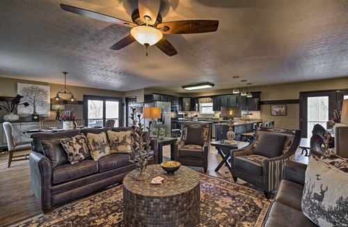 Pigeon Forge Villa | Sevierville 12 - Seven Bedroom Villa, Sleeps 26
