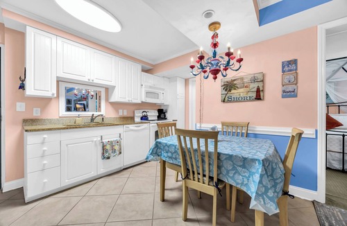North Litchfield Beach Condo | SH 224 Litchfield By the Sea Water Park Access with private Balcony