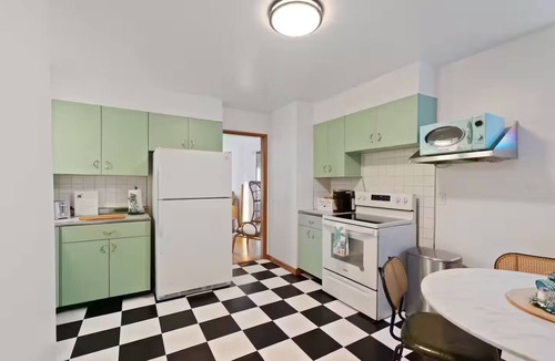 Ellis Historical District Condo | Sheboygan Sunrise Beach Stay