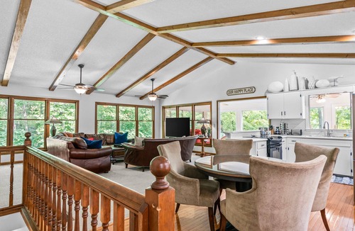 Toccoa House | Shorewood Shores with Dock!