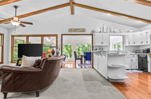 Toccoa House | Shorewood Shores with Dock!