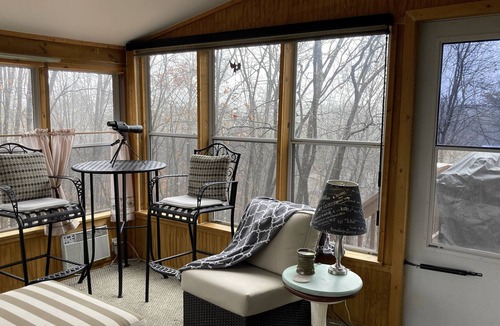 The Woods Cabin | Simple Pleasures cabin in Wood's Golf Resort-WiFi w/ tranquility in WV mountains