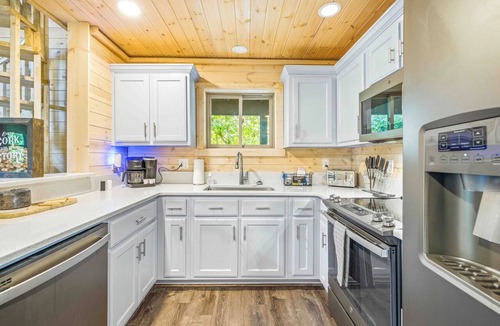 Cleveland Cabin | Sky's the Limit - 10% OFF or 4th Night Free - Ask for details!