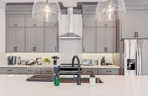 Eastwood House | *SLEEPS 12* Keep the Secret *EAST NASH4* 4BR* 4BA*