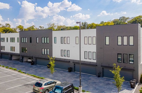 Eastwood House | *SLEEPS 12* Keep the Secret *EAST NASH6* 4BR* 4BA*