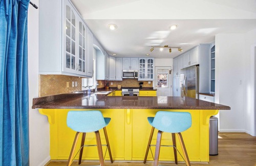 Asheville House | Sleeps 20 | Sport Court | Game Room | Sauna | Spa