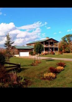 Mingo House | Smiths In-law suite! Pet friendly! Hot tub!