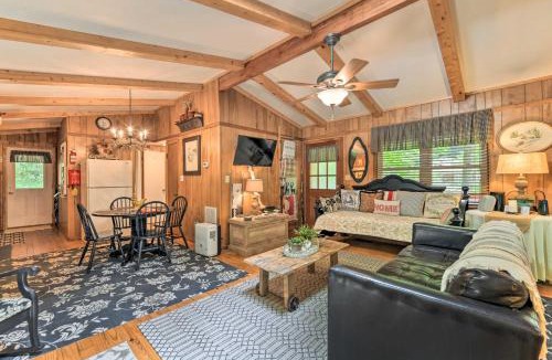 Franklin House | Smoky Mtn Cottage on Creek w/Lanai & Forest Views