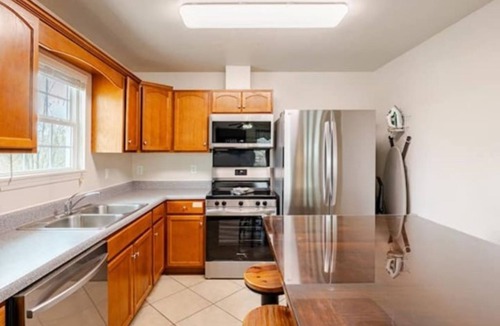 Knoxville House | SoKnox Location - 7 Beds - 2 Baths - 21% Long Term Discount