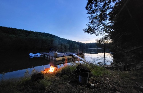 Bristol House | South Holston Retreat