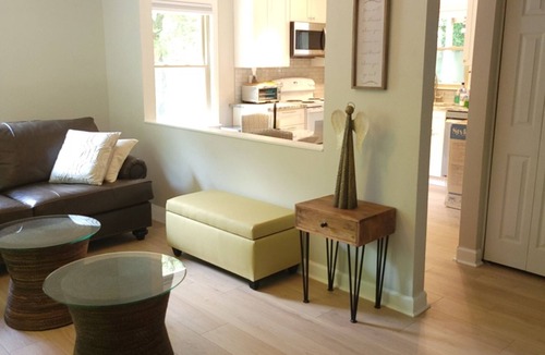 West Ashley Apartment | Southern Charm~A is 4 miles to Downtown and Close To All Areas