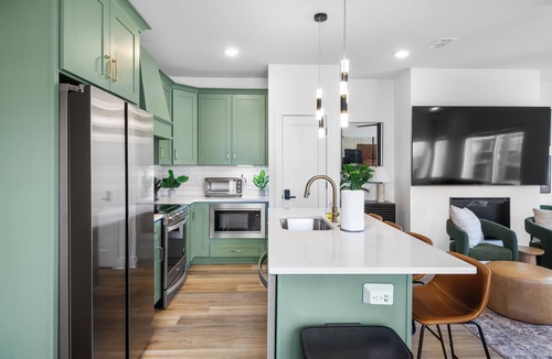 Inglewood House | Spacious 4-bedroom townhome in Nashville, great for groups and dog-friendly