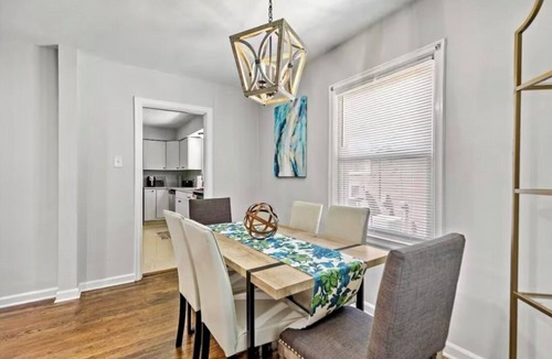 Lexington House | Spacious 5-bedroom home near UK & Rupp Arena