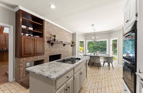 Sandy Springs House | Spacious 7-bedroom mansion in Atlanta Georgia