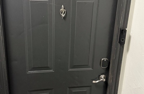 Sandy Springs Apartment | Spacious & comfort 1bedroom apartment with balcony