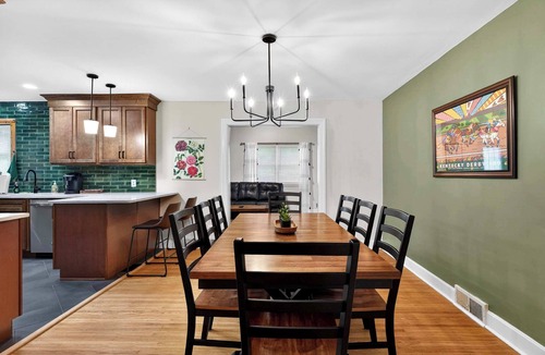 Belknap House | Spacious Highlands gem near Bellarmine & Bardstown