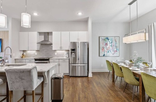 East Hill Villa | Spacious home near East Nashville with rooftop and views