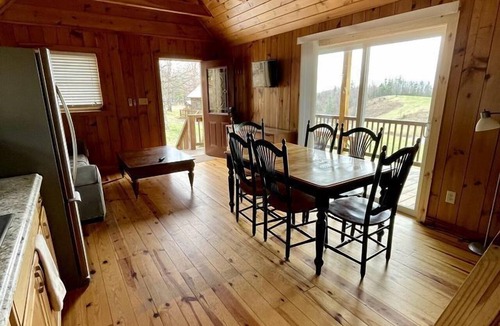 Purlear Cabin | Spacious Mountain Cabin Rental for Six near Cascade Falls, North Carolina