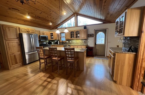 Hackensack Cabin | St Somewhere, A Pleasant Lake Paradise