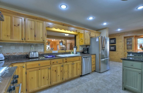 Cherry Log House | Stanley Creek Lodge - 4 Acre Creekside Lodge w/pool, hot tub and fishing