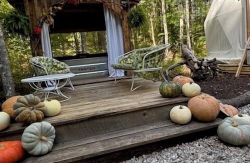 Madisonville House | Stargazing Geodome Retreat Outdoor Tub + Mountain View’s