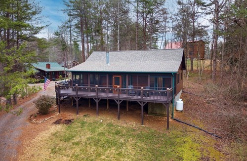 Murphy Cabin | Starry Night Hollow in Murphy, NC by Lees Acres