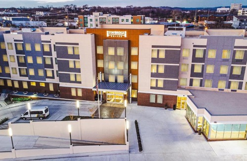 West End Hotel | Staybridge Suites Nashville - Vanderbilt Area by IHG
