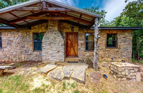 Stringtown House | Stone Cabin with a Pond & Water Access - Firepit, Dog-Friendly