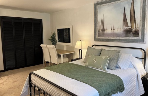 Troutville Apartment | Studio w/pool & hot tub -only minutes to Triple Crown hiking trails