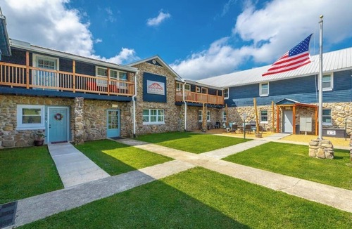 Rock Spring Apartment | Suite 212 - Exhale at Rock Spring Resort