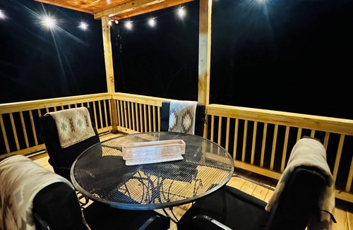 Piper Gap Cabin | Summer Escape Near the Blue Ridge Parkway!
