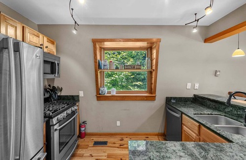 Sugar Mountain Cabin | Sunrise at Sugar - Fenced yard, hot tub, views, pet friendly