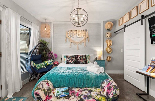 The Nations Apartment | Sunset Deck Studio | Walk to Local Spots