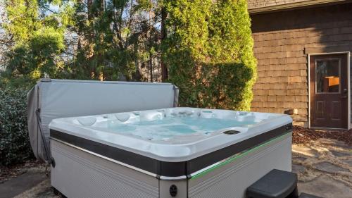 Mount Mourne House | Sunset Shores Resort - The Grand by AvantStay